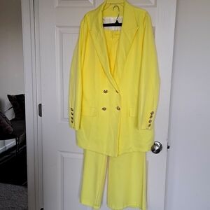 Pretty Yellow Pantsuit